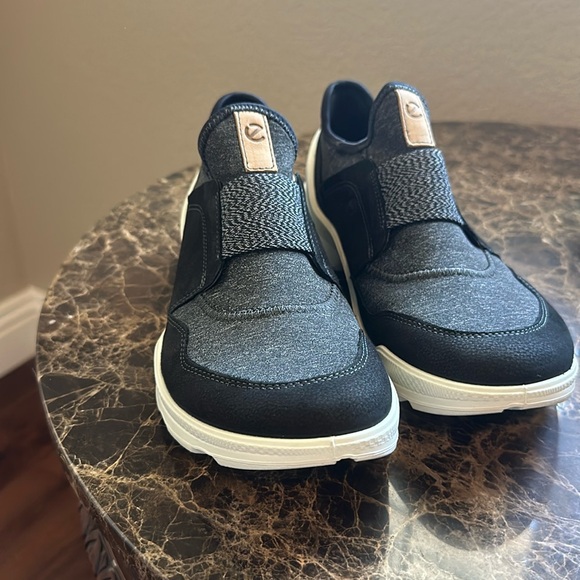 ECCO SNEAKERS - Picture 2 of 4